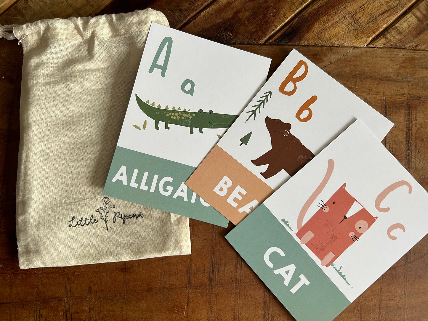 ANIMAL ALPHABET FLASH CARDS